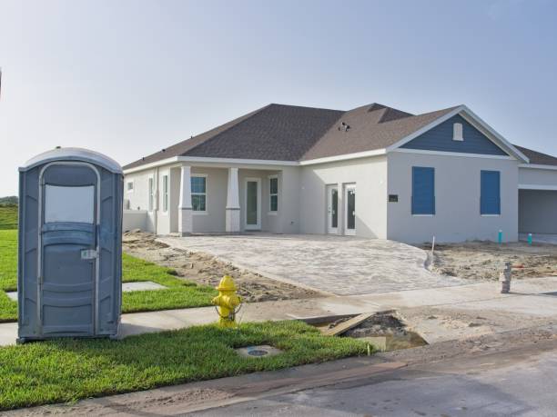 Portable Toilet Options We Offer in Roodhouse, IL